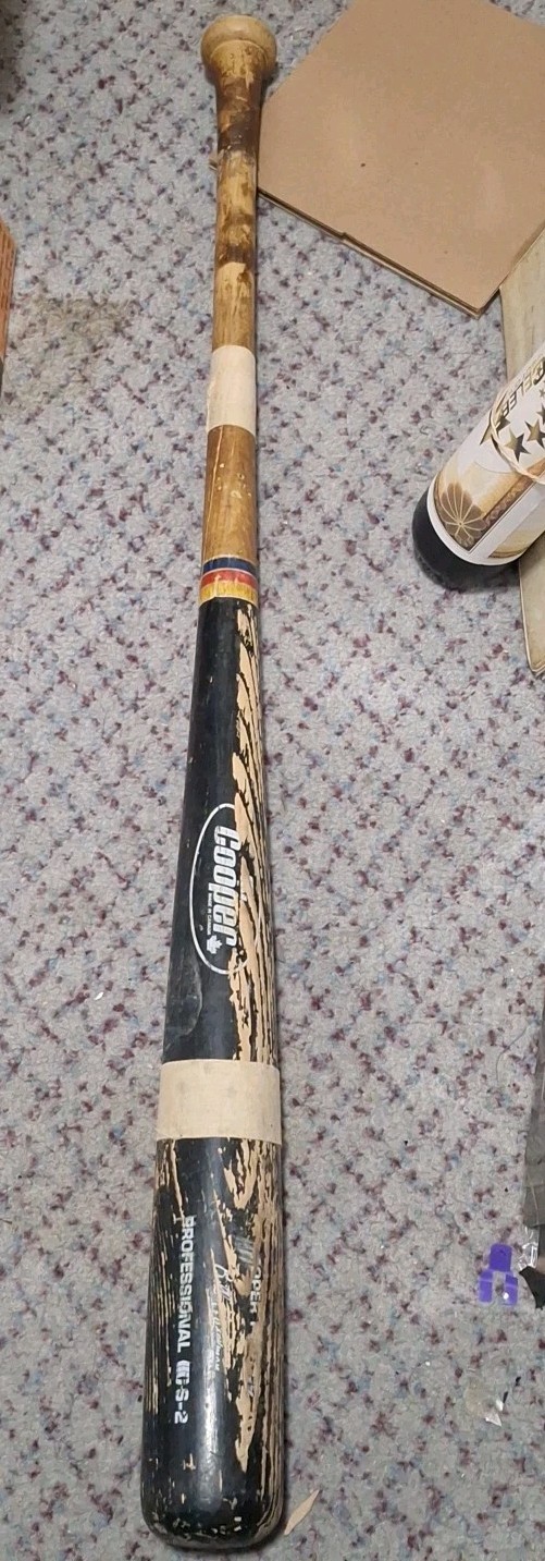 Bill Haselman Game Used Cooper Pro 2 Tone Bat Cracked Dodgers, Rangers, Red Sox 