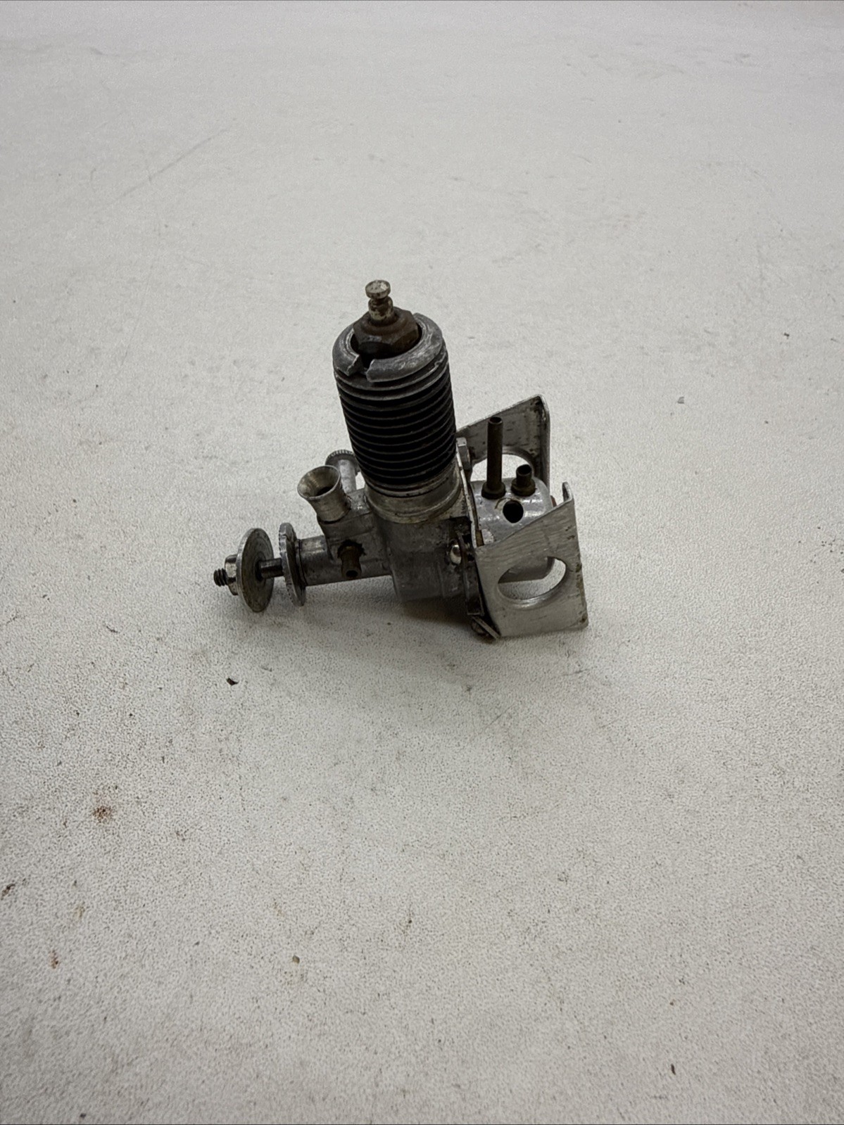 Anderson .045 Baby Spitfire Nitro CL FF Free Flight Model Airplane Engine M7