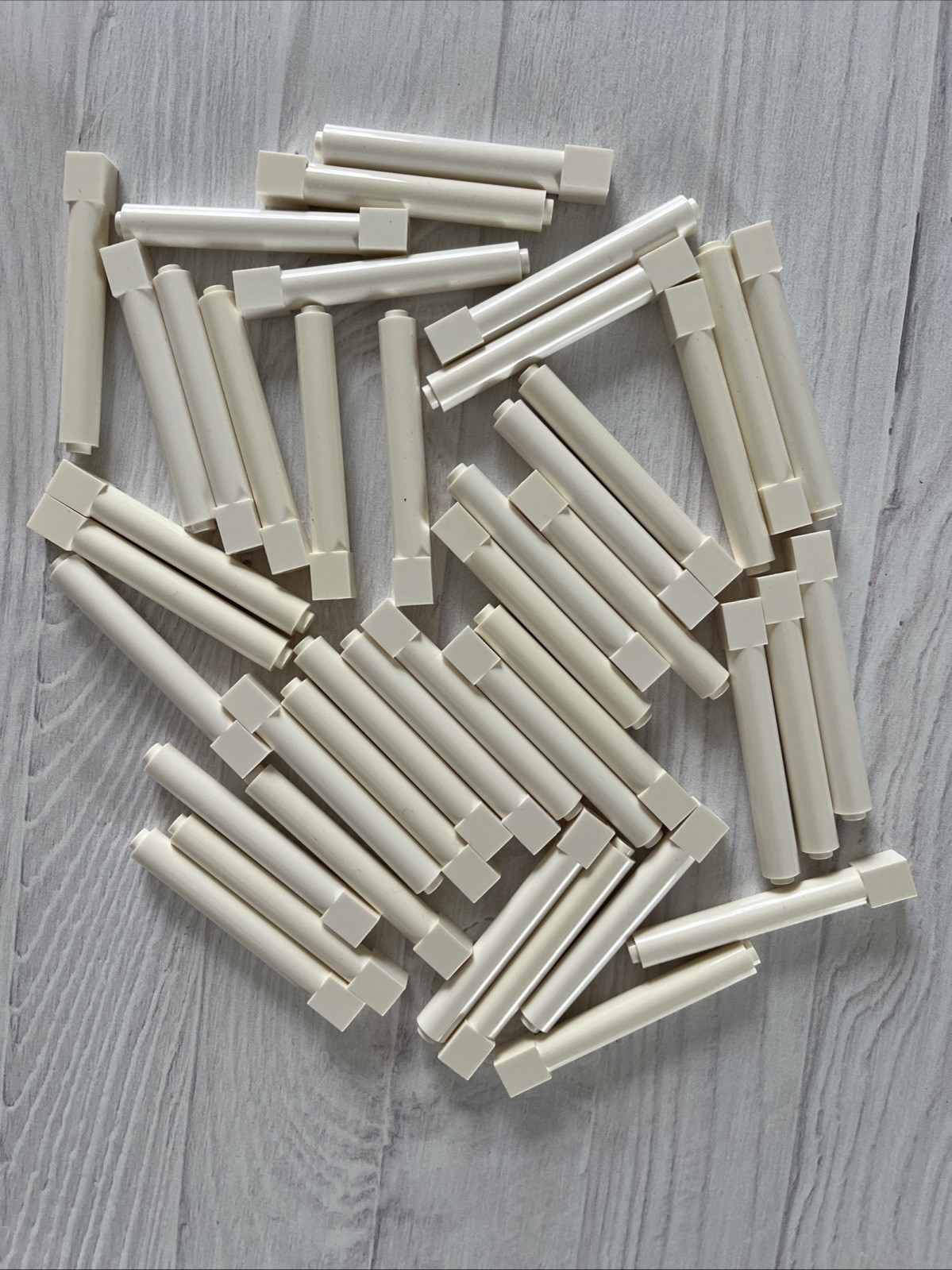 LEGO WHITE LOT 41 PCS 1X1X6 ROUND PILLAR SUPPORT COLUMN BUILDING PIECES