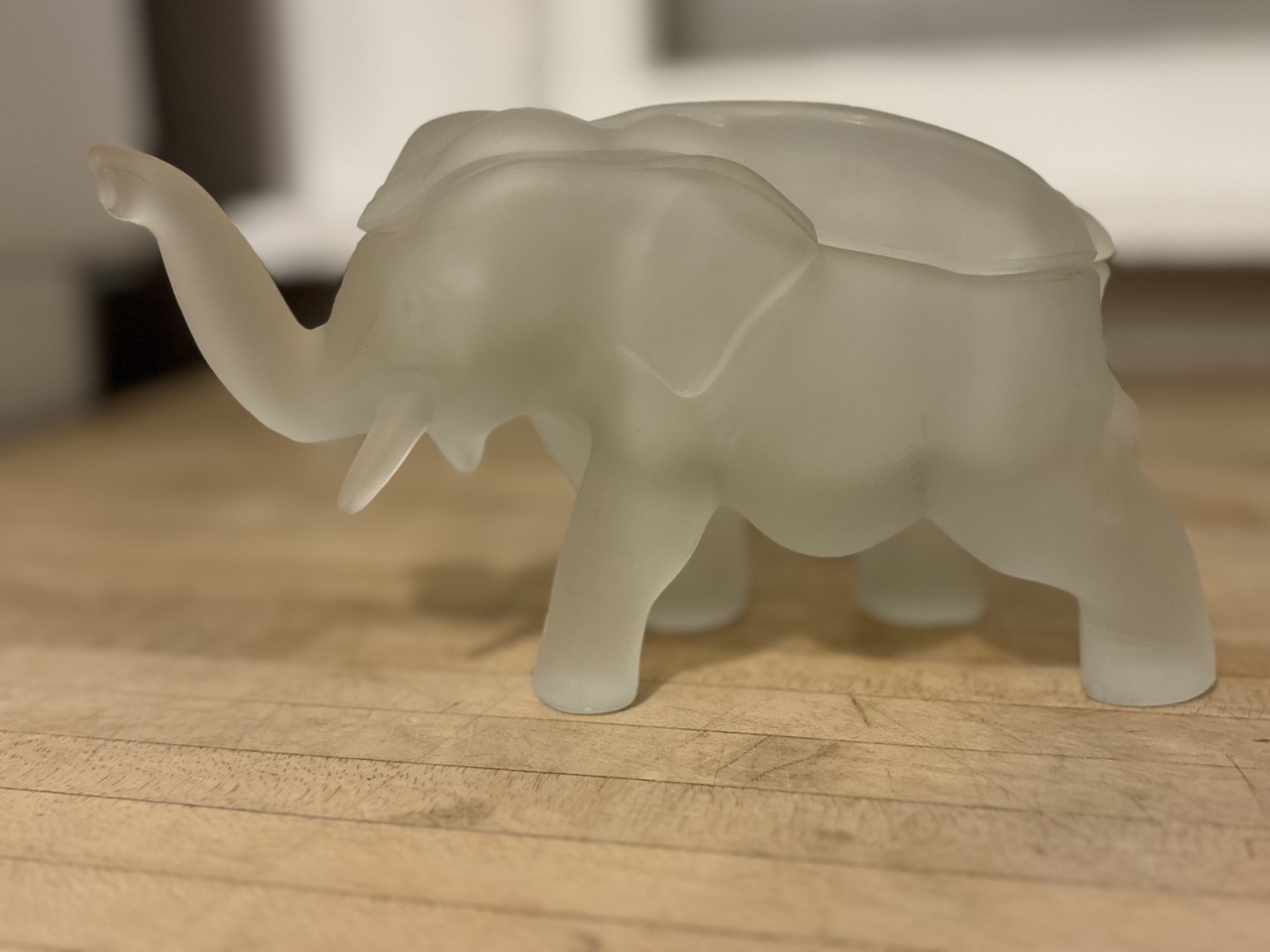 Vintage Indiana Tiara Elephant Trinket candy  Dish Glass Satin Frosted