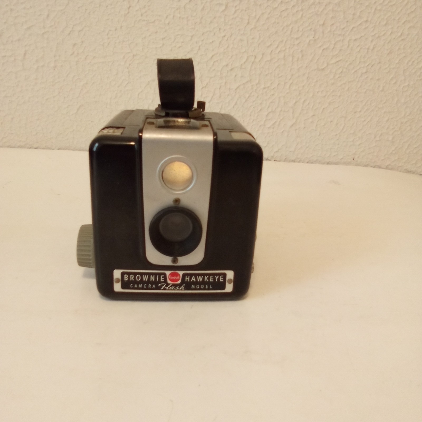 Brownie Hawkeye Load with 620 Film Eastman Kodak Flash Camera Untested YCRE
