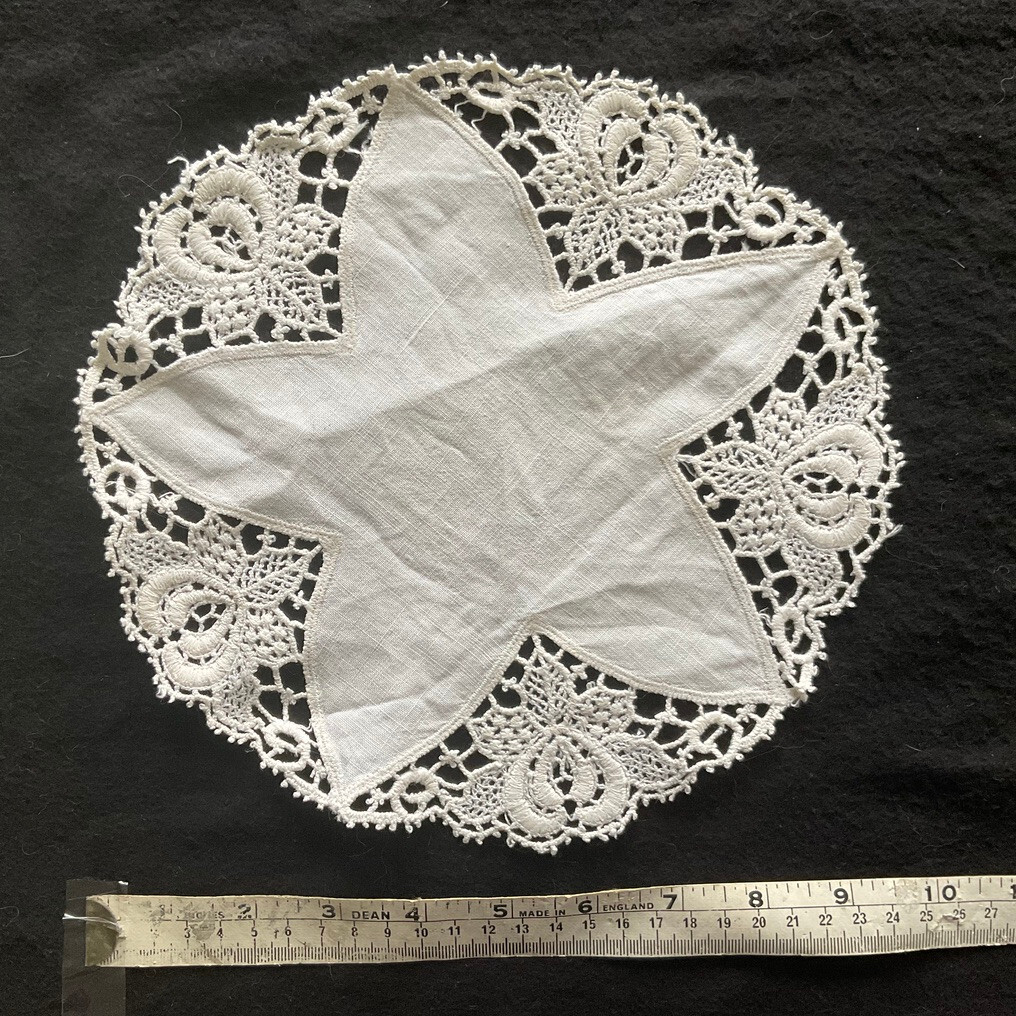 Vintage handmade crocheted doily cottage core  Off white - Star in Circle 9.5"
