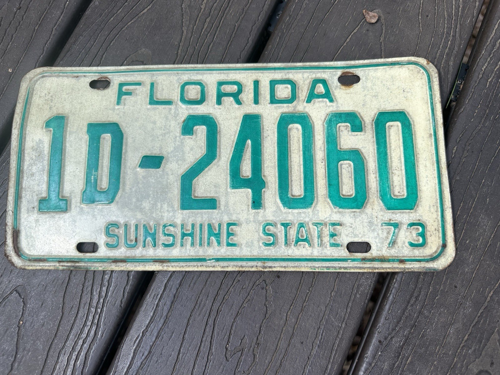 Vintage 1973 Florida License Plate 1D-24060 Sunshine State Teal Green Tag