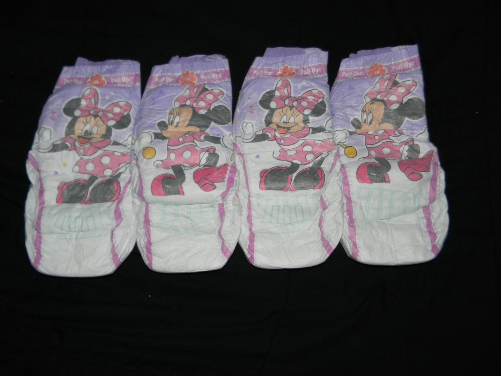 4 sample Huggies Pull-ups 6t-7t over 55-75 Lbs .