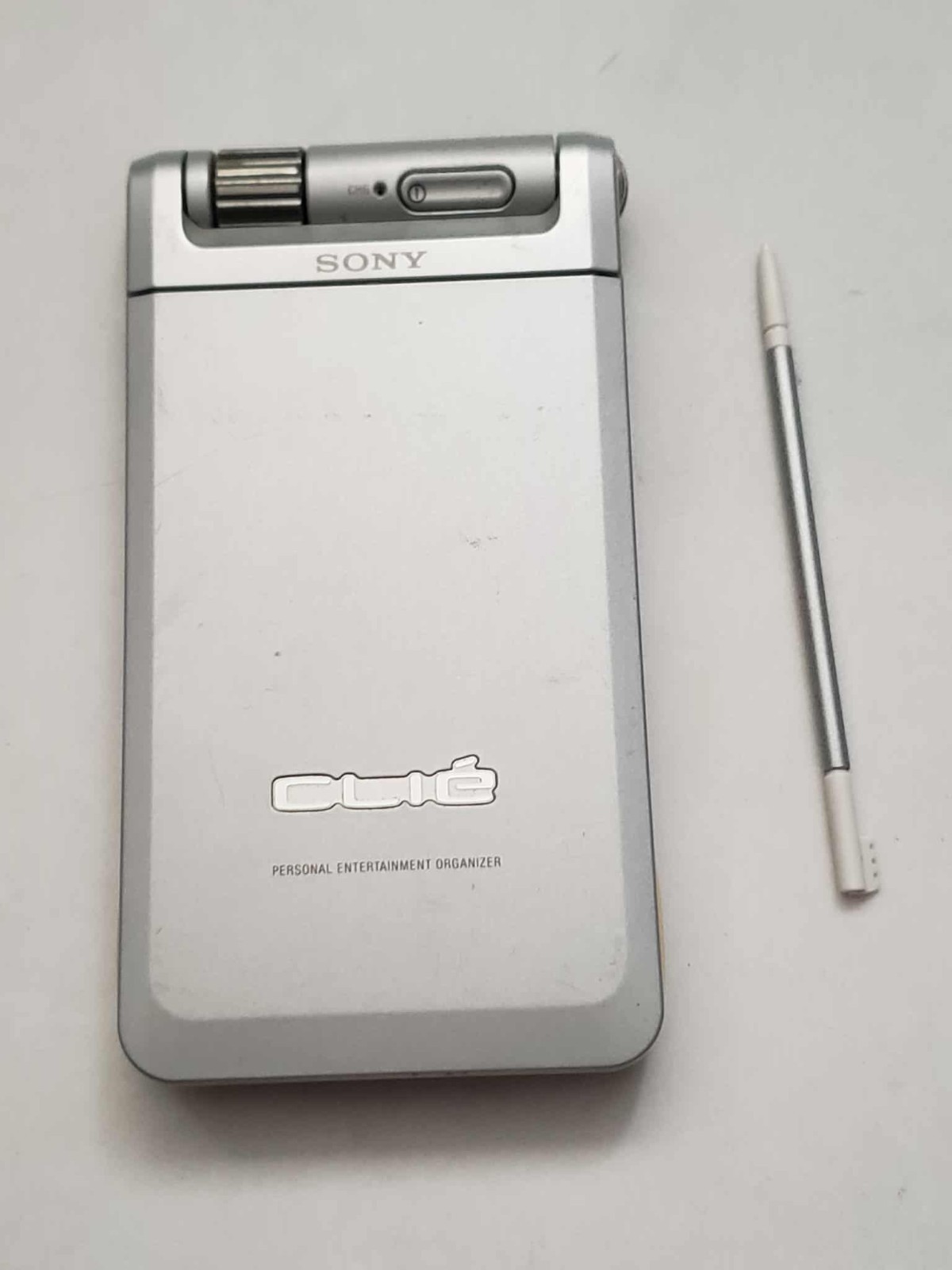 Sony Clie PEG-NR70V/U Personal Entertainment Organizer Silver - Untested