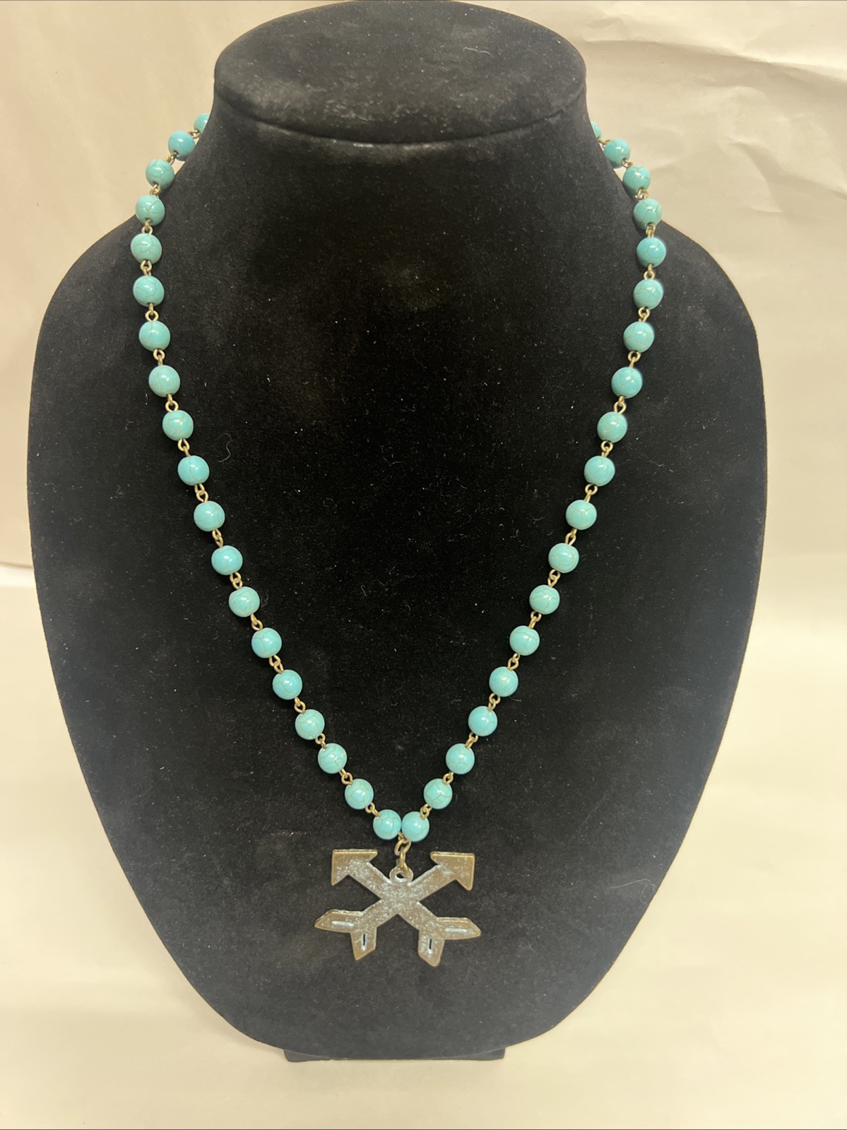 Southwest Style Faux, Turquoise And Arrow Necklace 13 Inches Long