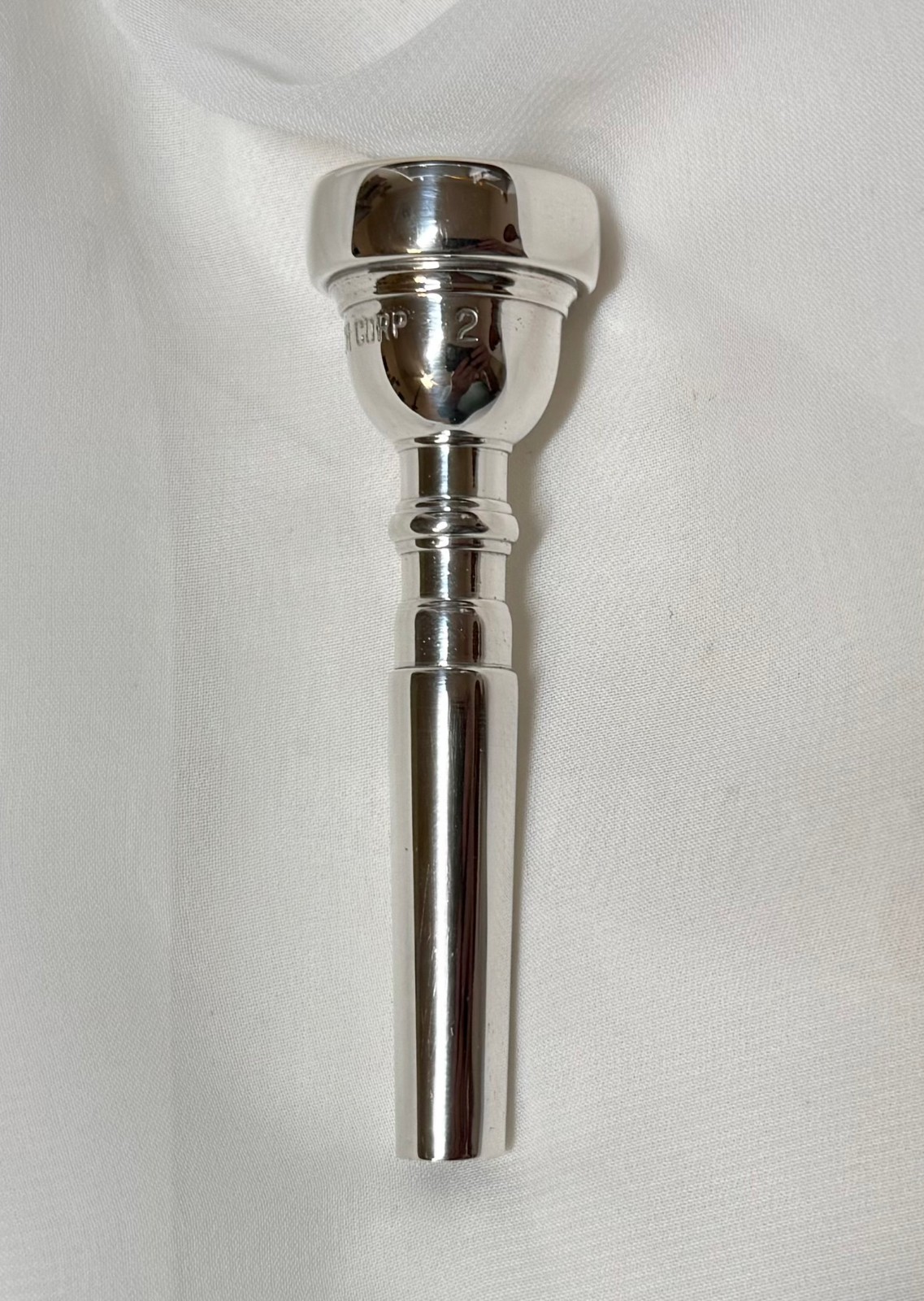 BACH 2 65-69 POST MT VERNON Trumpet mthp 27 throat ..RARE symphonic size