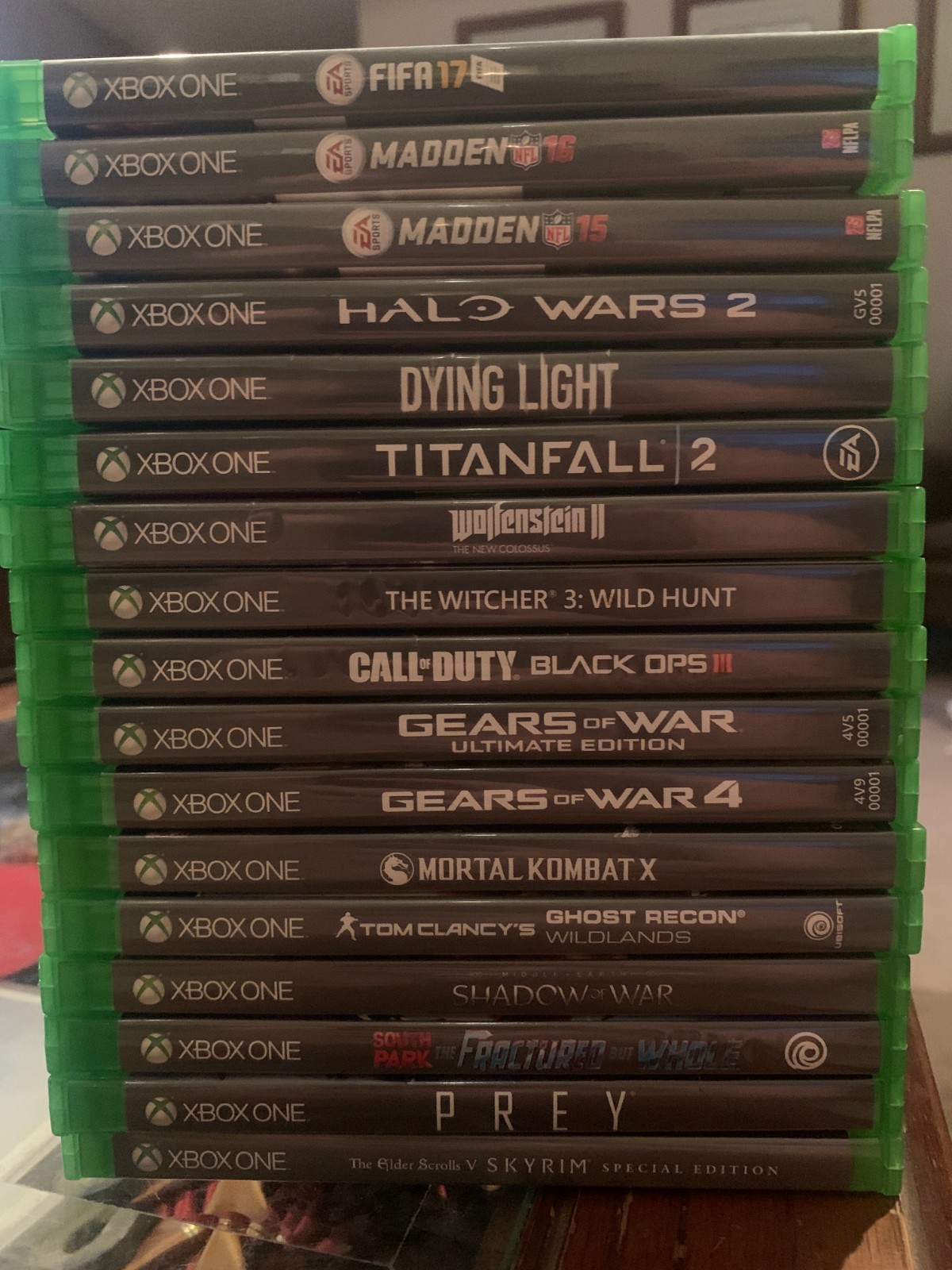 Xbox One Game Lot of 17 games  Skyrim Witcher 3 Mortal Kombat