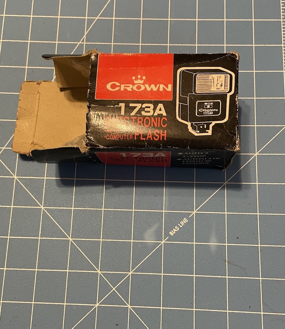 Crown Kalimar 173A AUTO SLR Film Digital Camera Flash Untested With Box & Manual