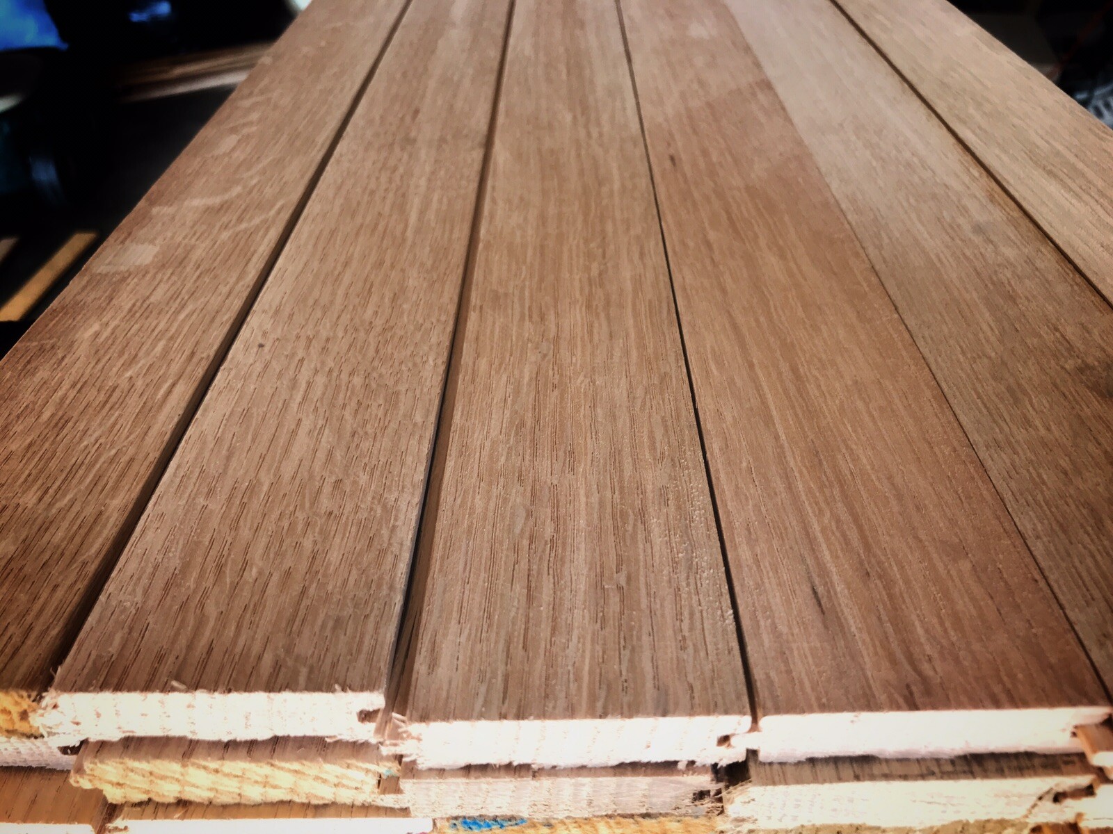 1/2" x 2 1/4" x 1-4'Rift/Qtr Unfinished Red Oak Flooring Craftsman-style 23 SQFT