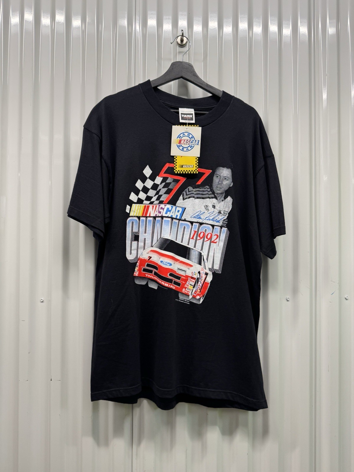 Size XL - Vintage 1992 Alan Kulwicki NASCAR Champion Ford Thunderbird T-shirt