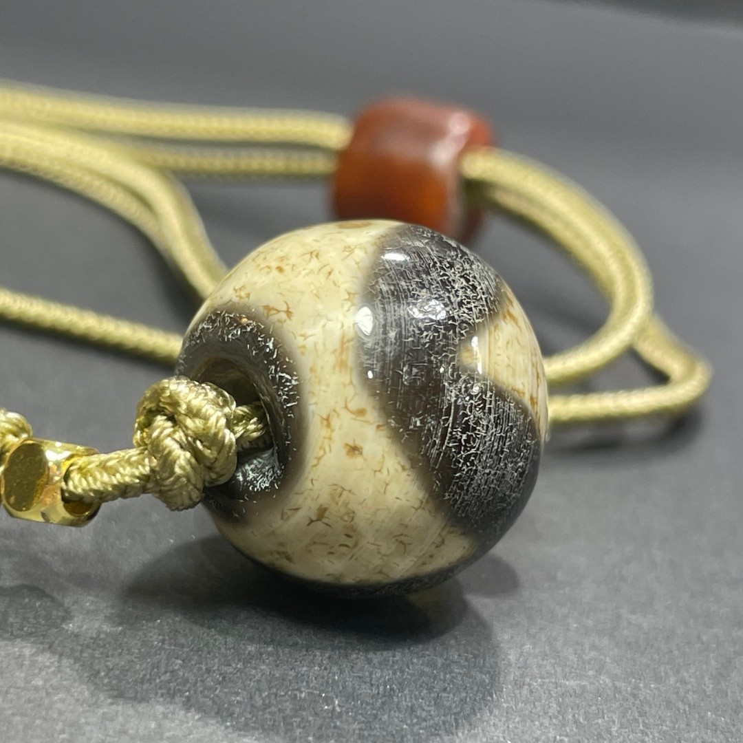 Tibetan Nepalese Himalayan Ancient agate Old Dzi Talisman  eye Beads Amulet 1