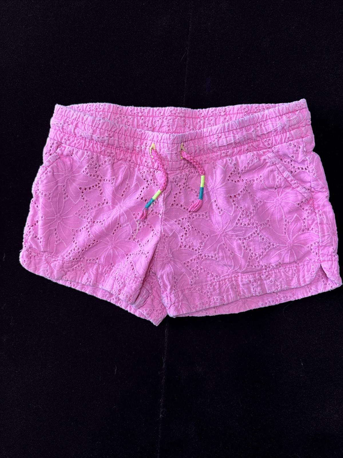 Cat & Jack Eyelet Pink Shorts Drawstring  Girl’s Pink XS (4/5)