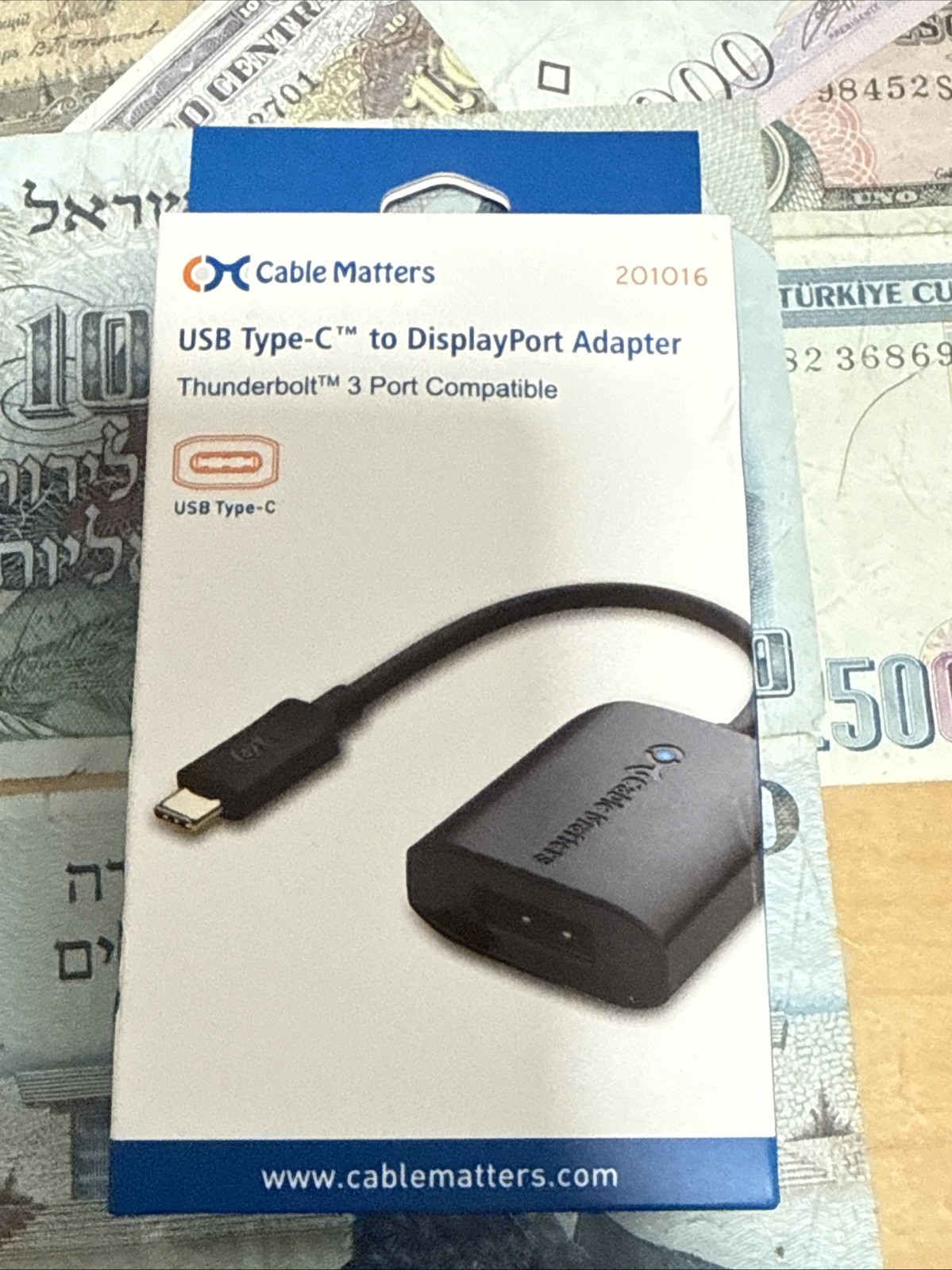 New Cable Matters USB-C to 8K DisplayPort Adapter Thunderbolt 3 Port Compatible 