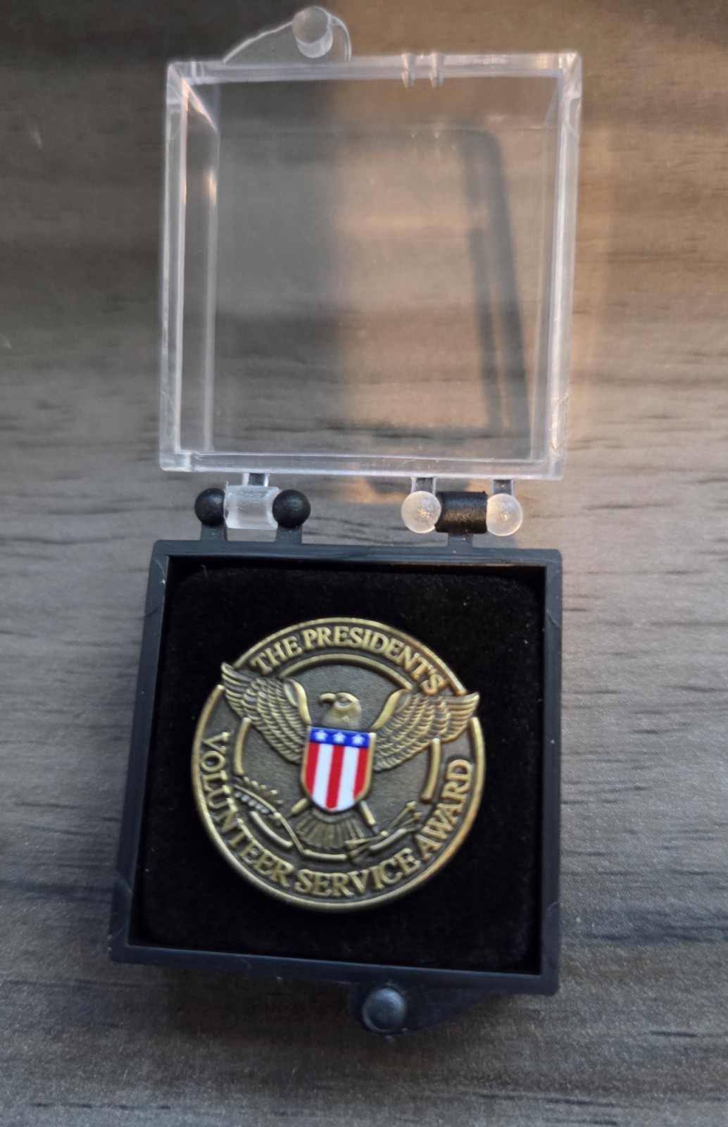 Presidents Volunteer Service Award Bronze Lapel Pin