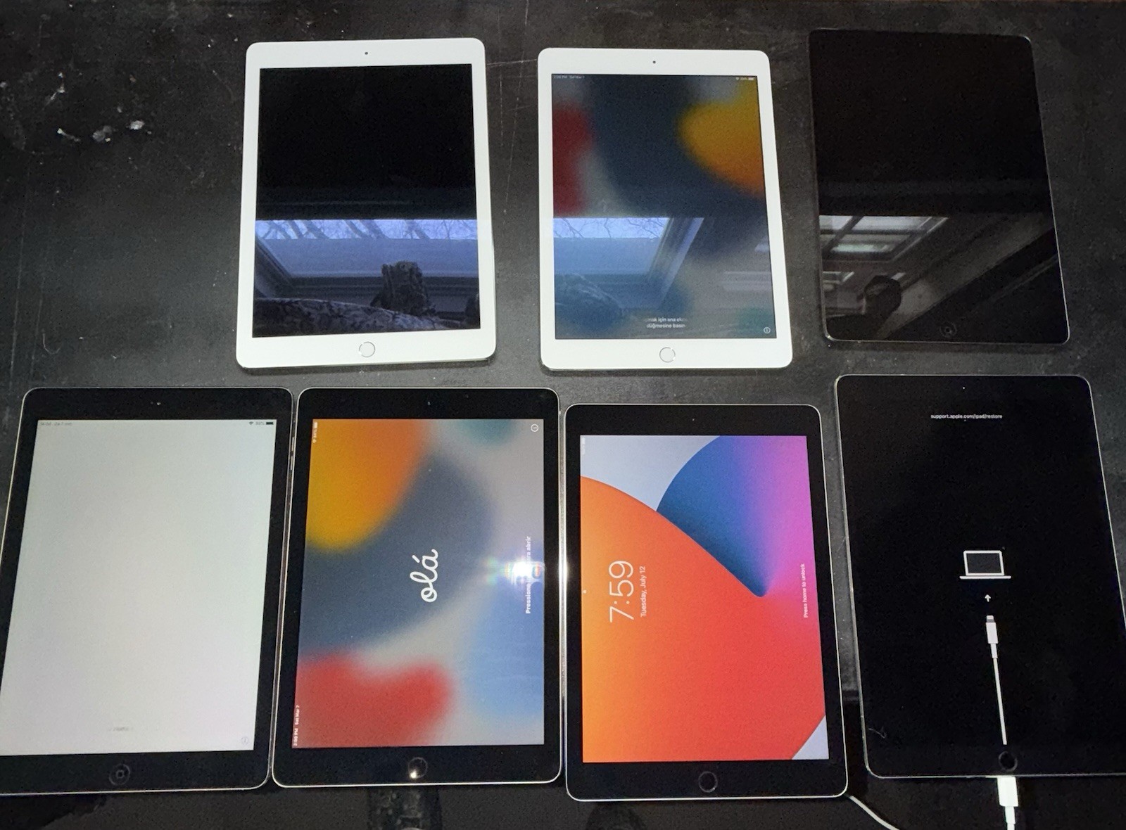 LOT OF 7 IPADS -  Locked -All Working Otherwise