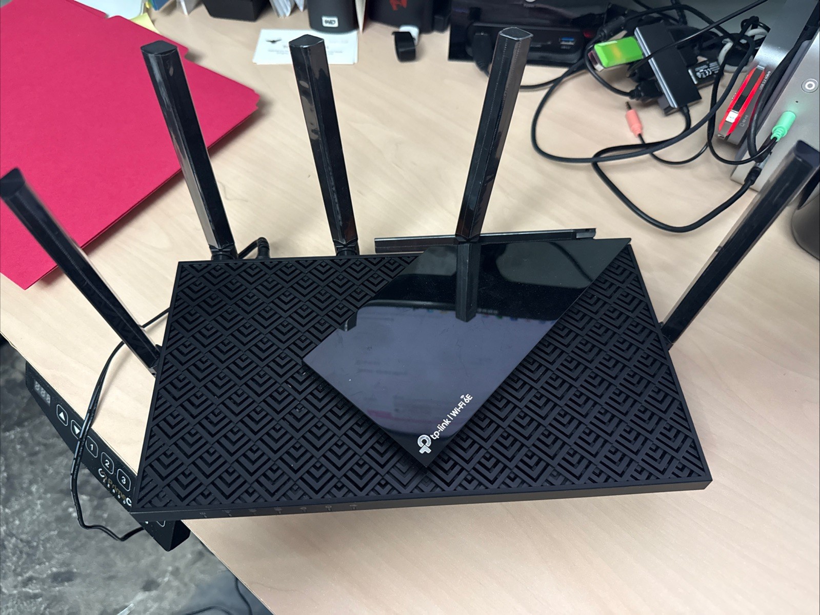 TP-LINK Archer AXE75 AX5400 4 Port 5378 Mbps Wireless Router