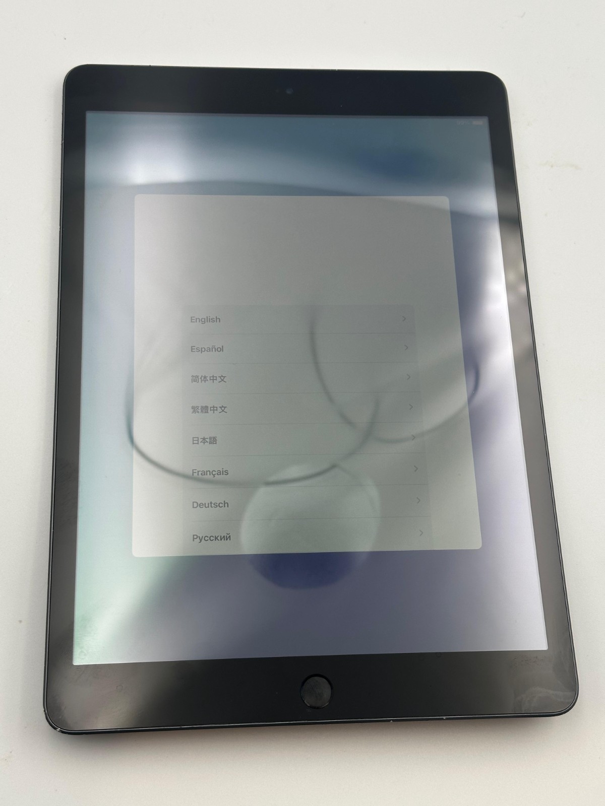 Apple iPad (7th Gen) 10.2" - (2019 Model) - 128 GB  Space Gray Scratch and Dent