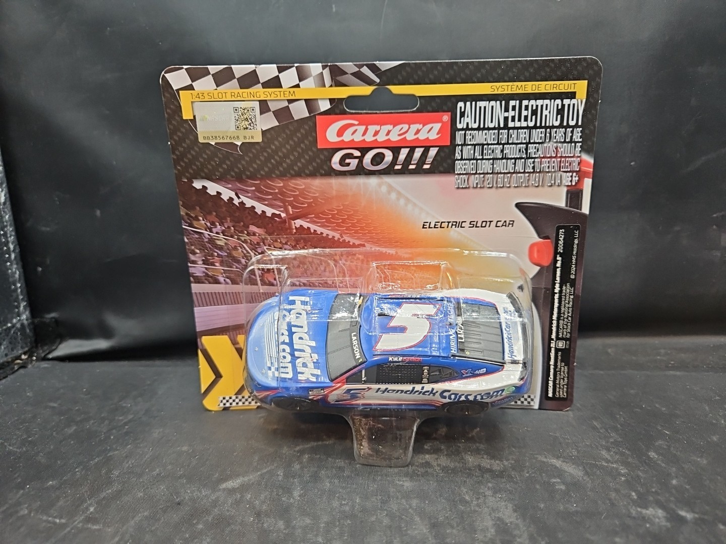 Carrera GO!!! 64273 NASCAR Camaro NextGen ZL1 Kyle Larson, #5 1/43 Slot Car