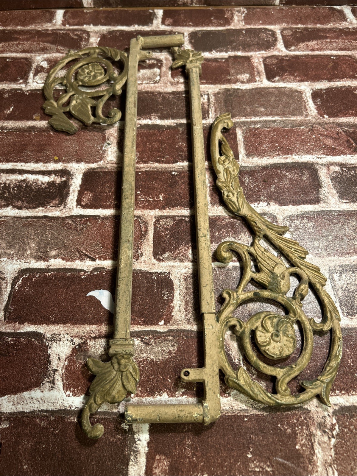2 Arm Cast Iron Metal Curtain Drapery Swing Arm Rod