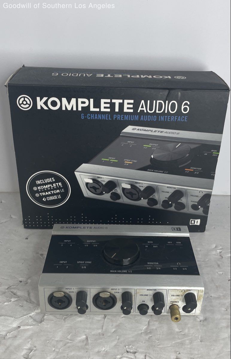 Komplete Audio (6) 6- Channel Premium Audio Interface