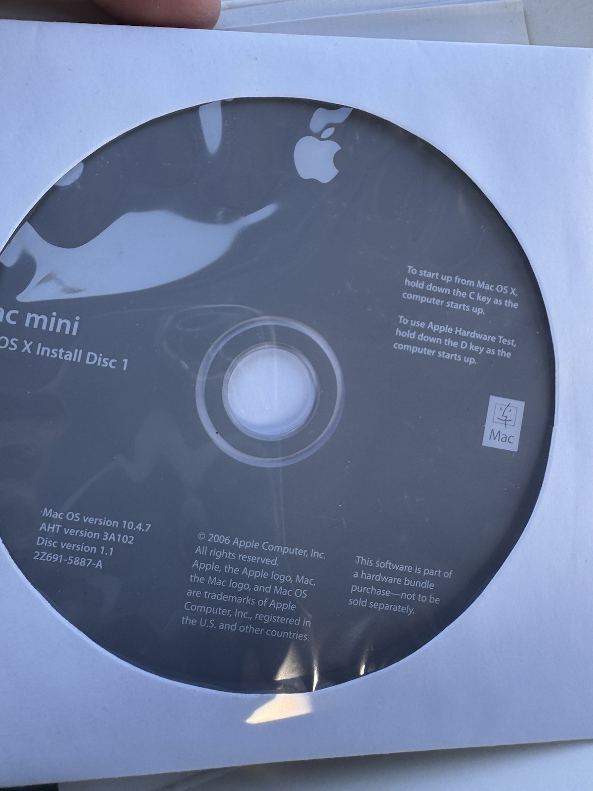 SEALED/ NEW Apple Mac OS X 10.4.7 Install Discs 1 and 2 manual & Stickers