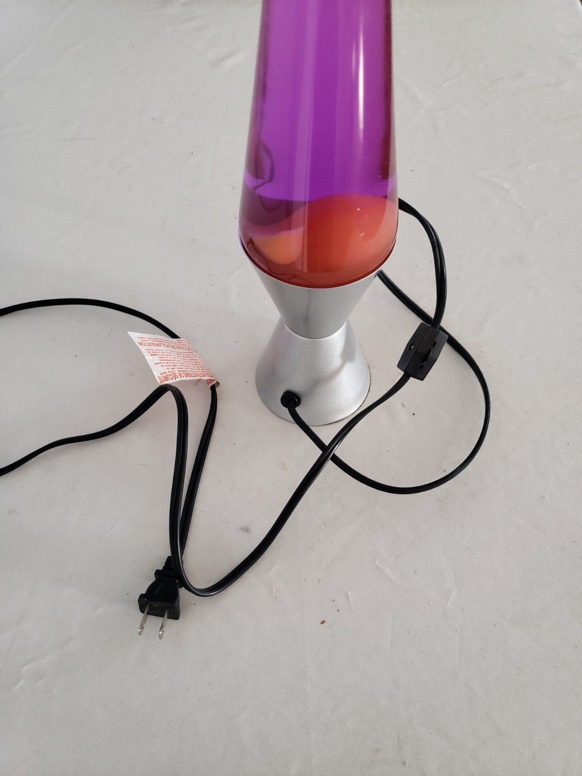 LAVA LAMP Motion Lamp w Pink Lava pink liquid  & Silver base 14" bottle cap top