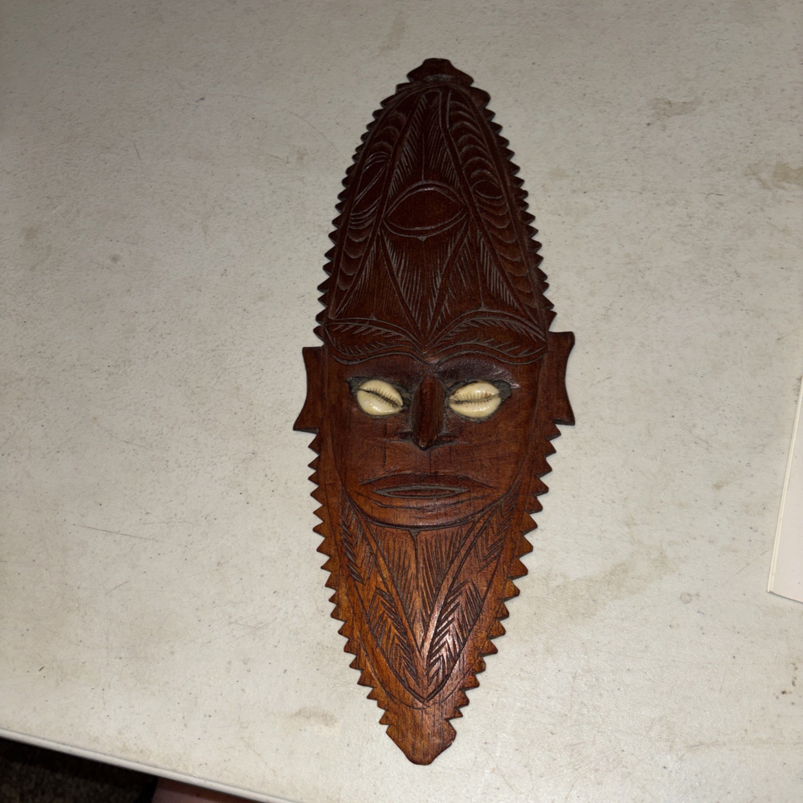 Papua New Guinea Oceanic Latmul  Tribal Wood Carving With Seashell Eyes
