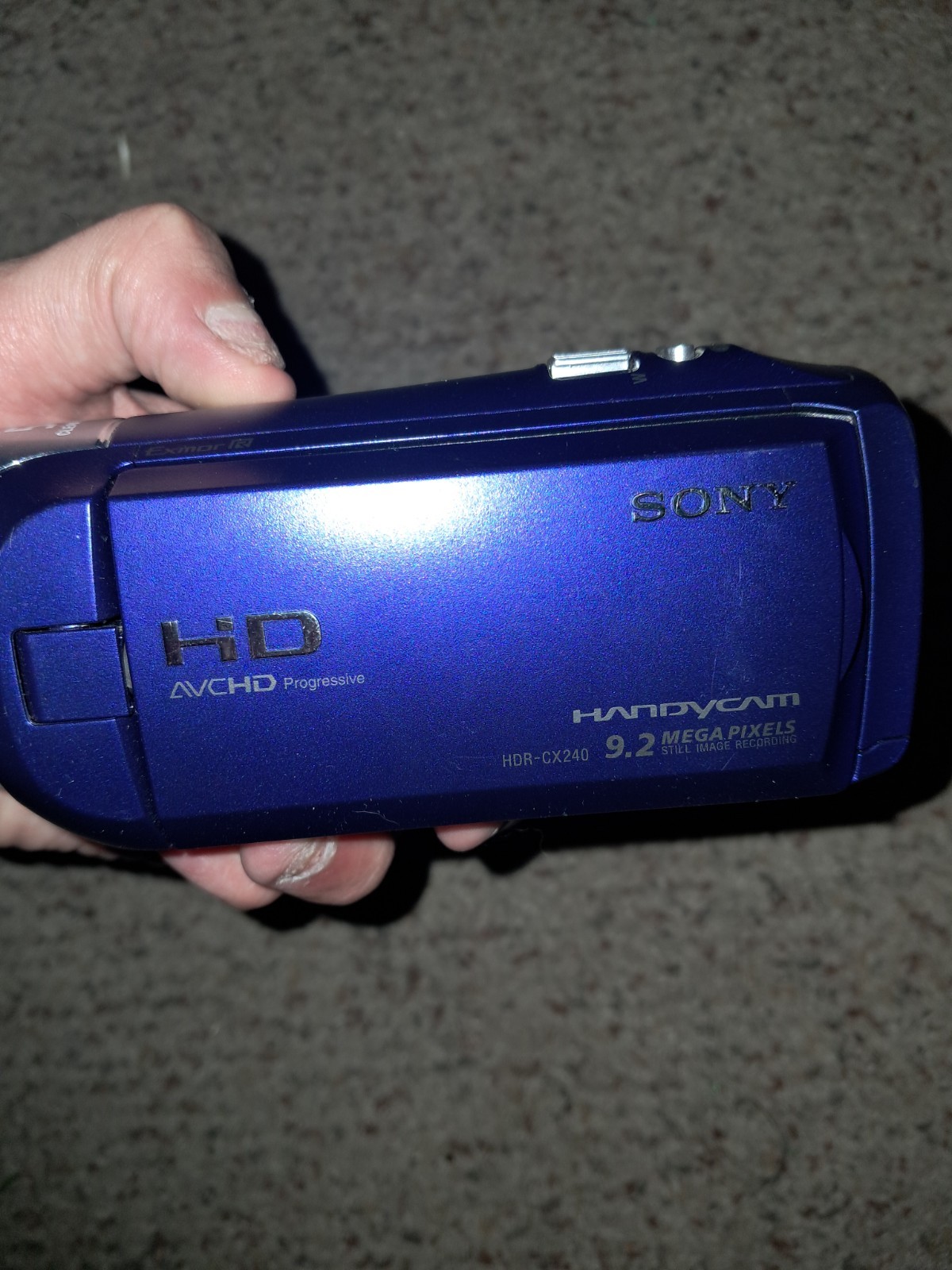 Sony Handycam HDR-CX240 Blue Digital Camcorder Tested