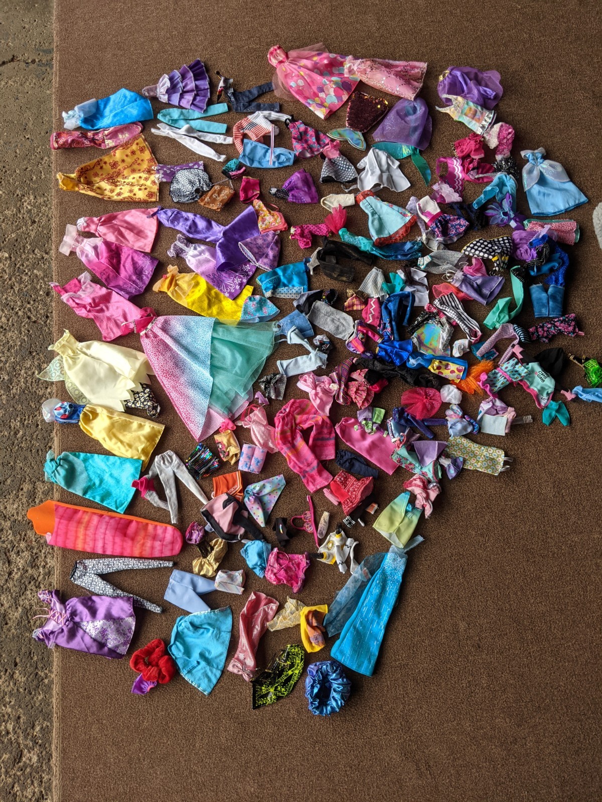 Barbie Lol Omg Etc Doll Mixed Clothing Lot of Many Pieces