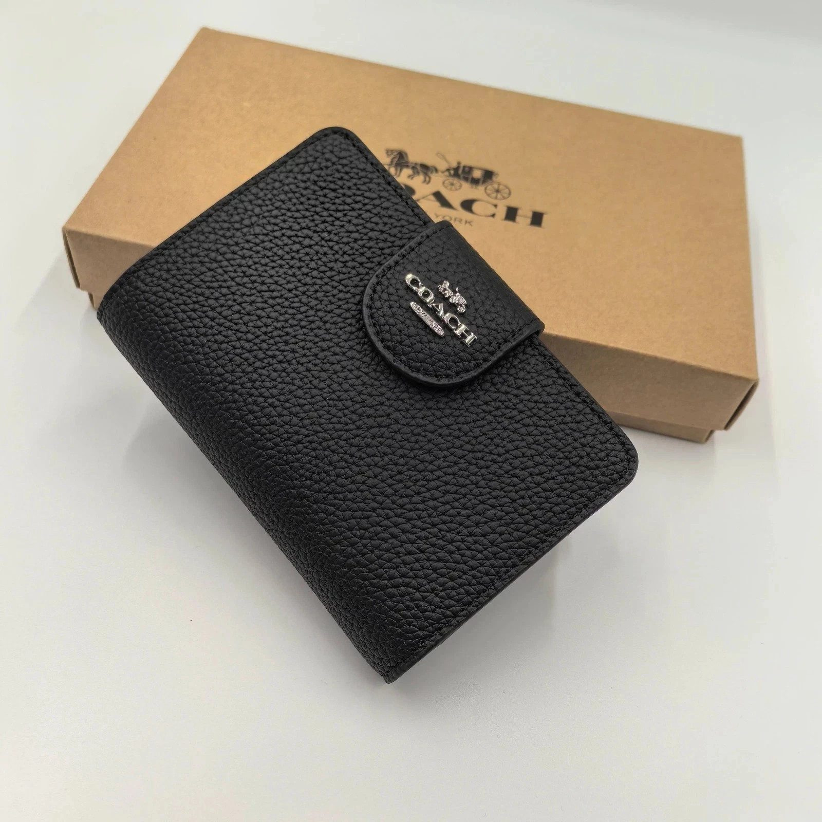 New COACH CBO41 Medium Corner Zip Wallet in Refine Pebble Leather Black Outlet