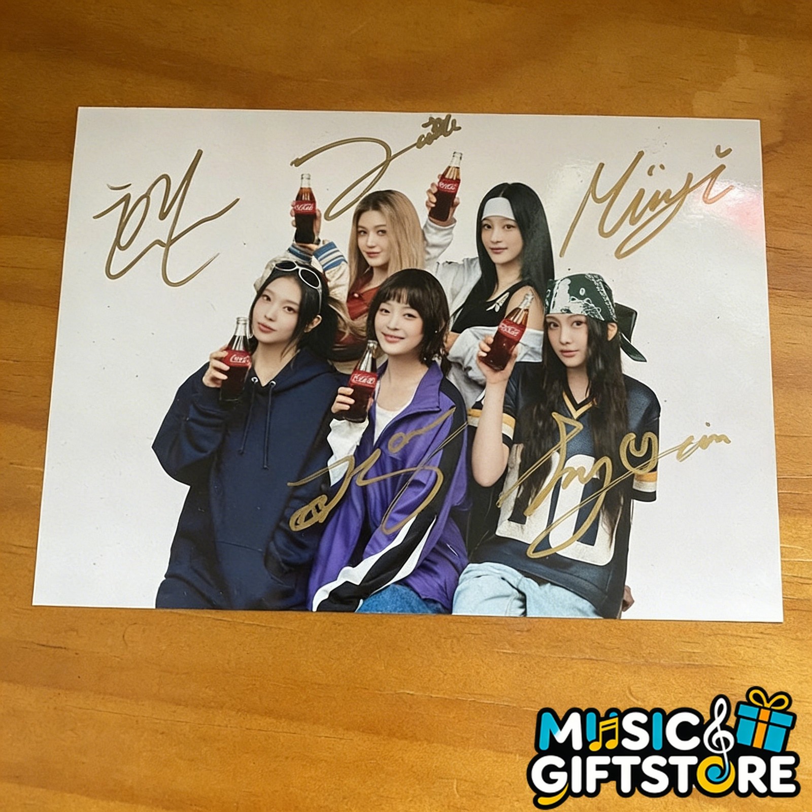 NEWJEANS Newjeans Group Autographed Signed Photo K-POP Collection 4*6 2025B #MUG