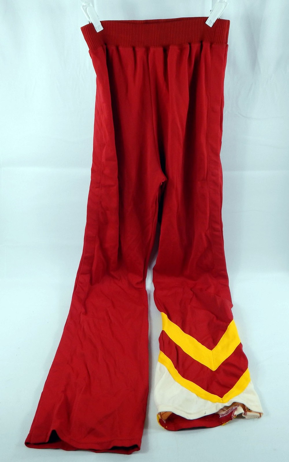 1986-87 Atlanta Hawks Antoine Carr #33 Game Used Red Warm Up Pants 36 126