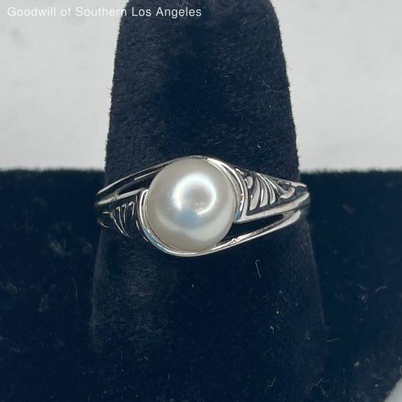 14k White Gold Pearl Ring - 3g