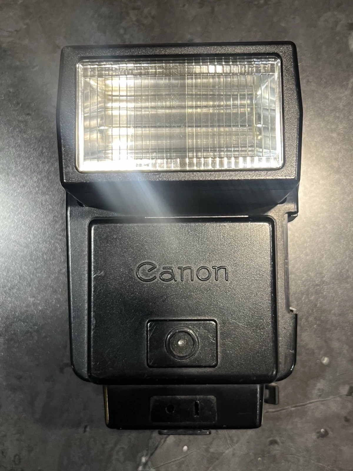 Vintage Canon Speedlite 199A Shoe Mount Flash Unit With Carrying Case 