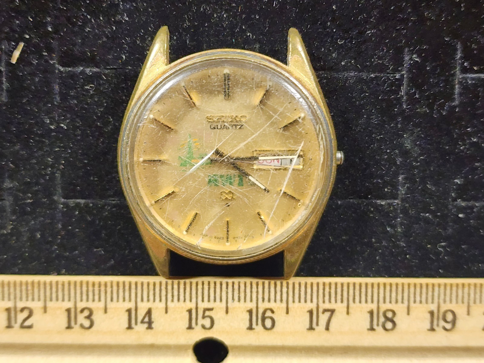 Vintage Seiko Day/Date NWT Dial Watch Used Does Not Run Parts Or Repair Only