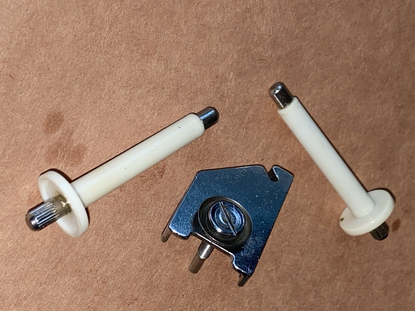 3 Pc OEM Viking Husqvarna 6440 Spool Pins, Thread Guide Winding