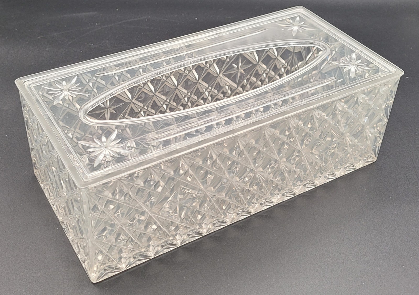 Vintage 1950s MCM Lucite Diamond Cut Clear Starburst Tissue Box Holder