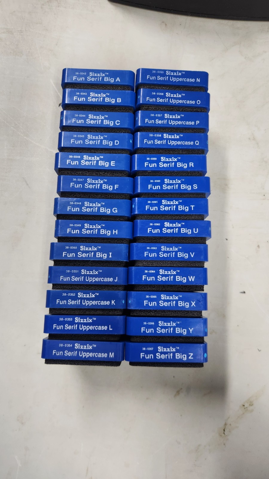 Sizzix Lot Of 26 Fun Serif Big Letters. Full Alphabet. Great Condition.