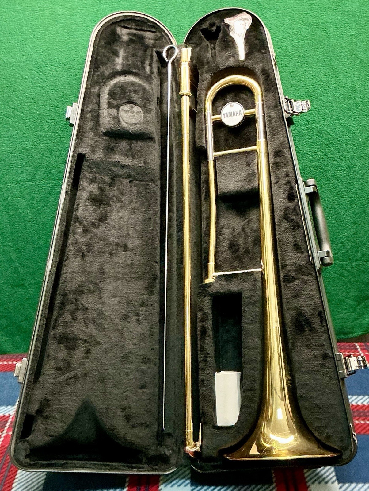 Yamaha YSL 200AD Gold Trombone W/ Mouthpiece & Hard Case  - Good Condition.