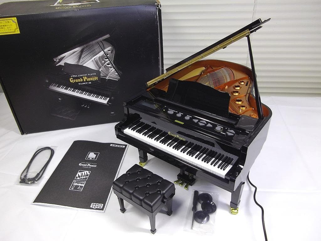SEGA TOYS Grand Pianist Mini Automatic Player Piano Music Instrument YAMAHA
