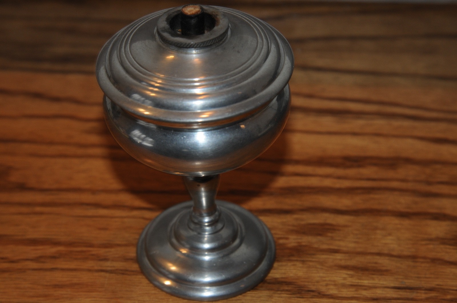 Vintage Metal Oil Lamp Lighting Heavy Chrome************************************