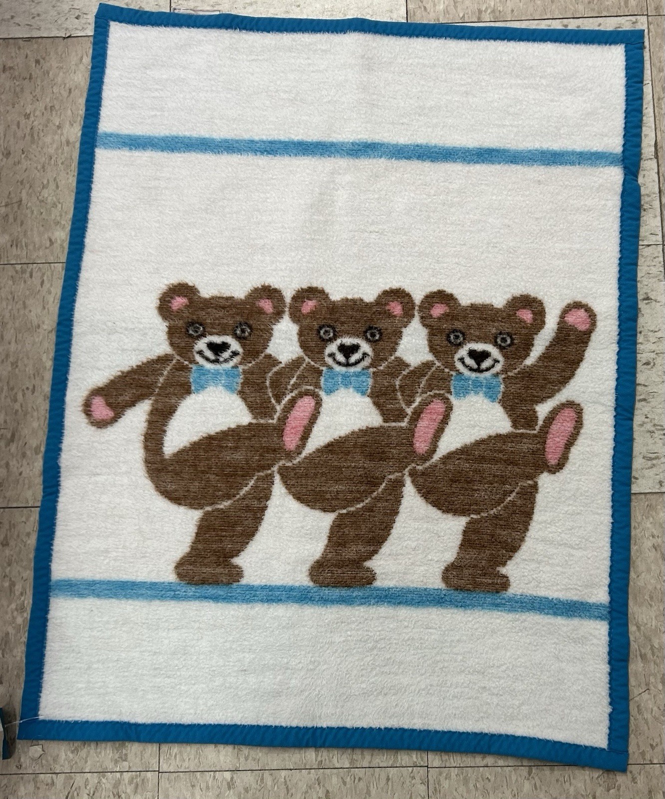 Biederlack Dancing Bear Baby Blanket, 2x1.5 ft