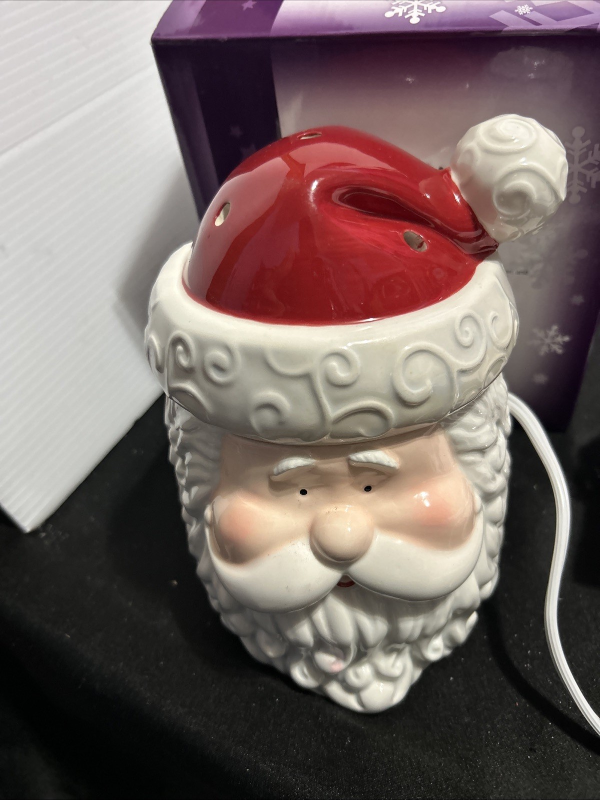 Scentsy Saint Nick Holiday Collection Full Size Warmer Santa Claus