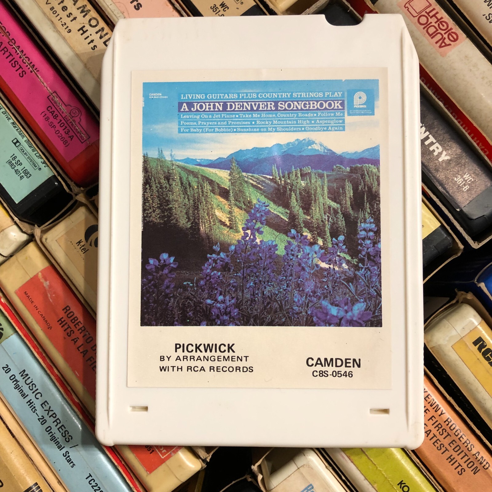 Living Guitars plus Country Strings a Jiohn Denver Songbook 1974, 8 Track Tape