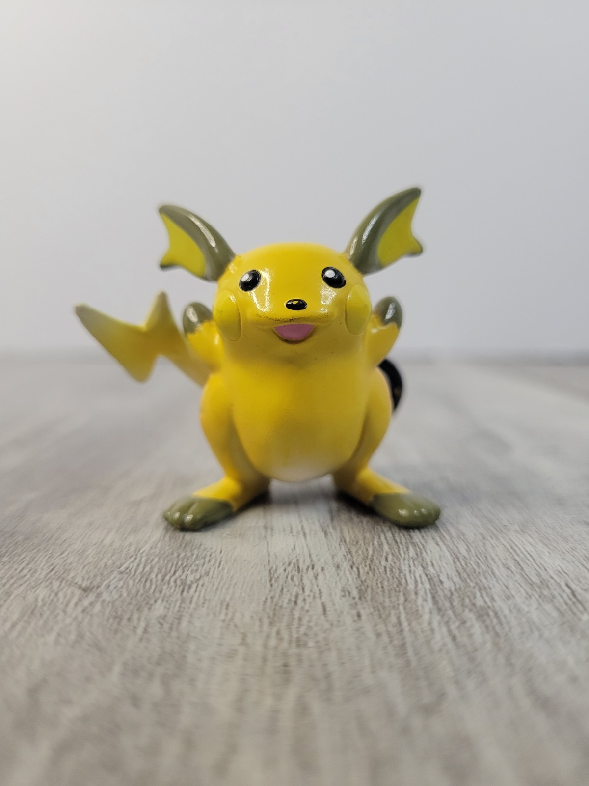 Vintage 1999 Raichu Pokemon TOMY PVC Mini Figure