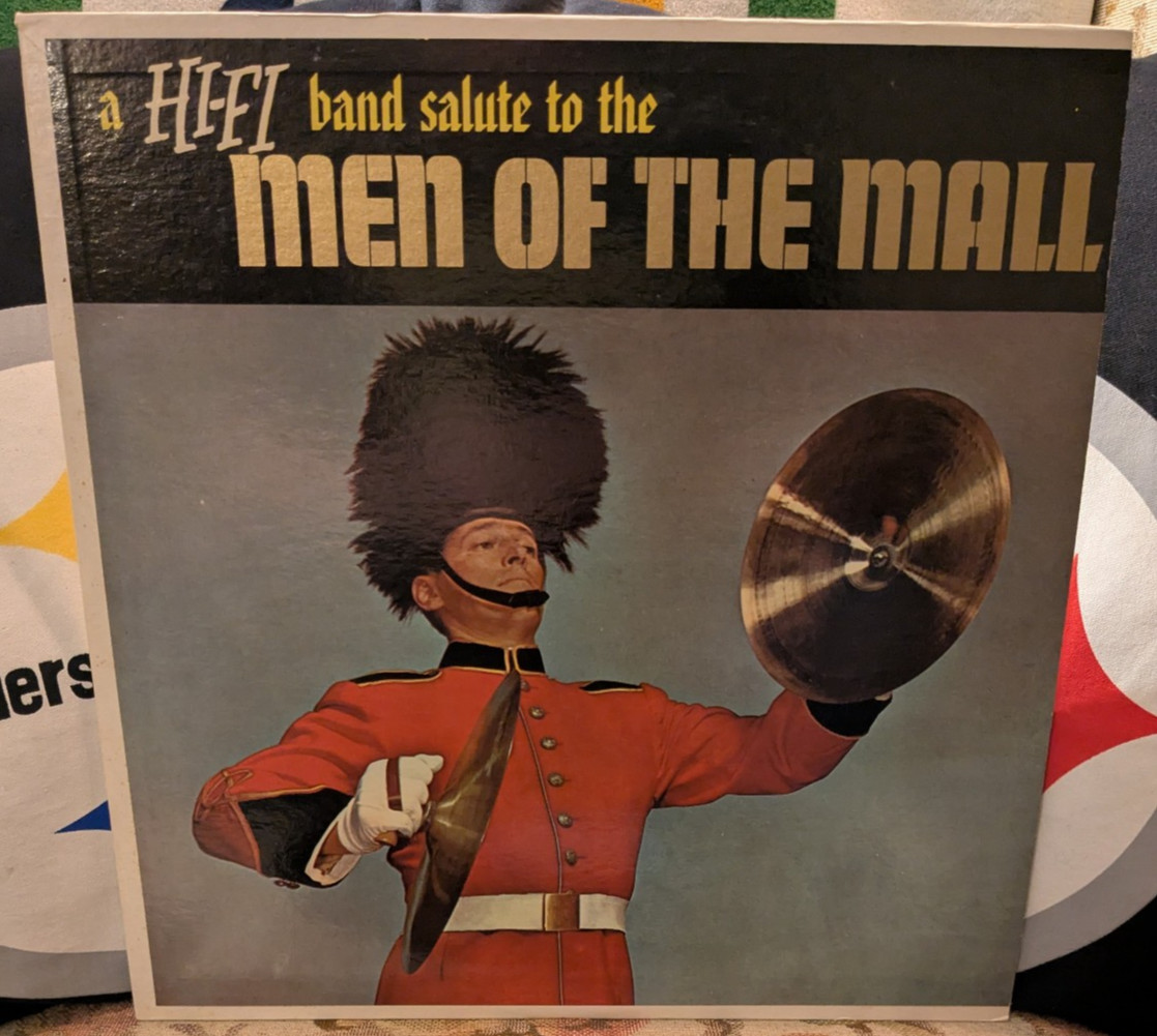 A HI-FI BAND SALUTE TO THE MEN OF THE MALL 1958 SOMERSET LP P8900 VG+/EX