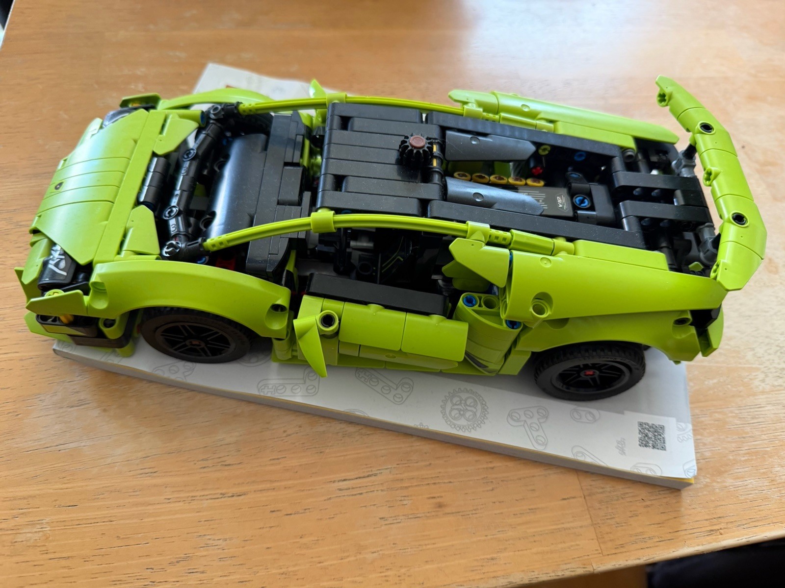 LEGO Technic Lamborghini Huracán Tecnica 42161 Complete Set