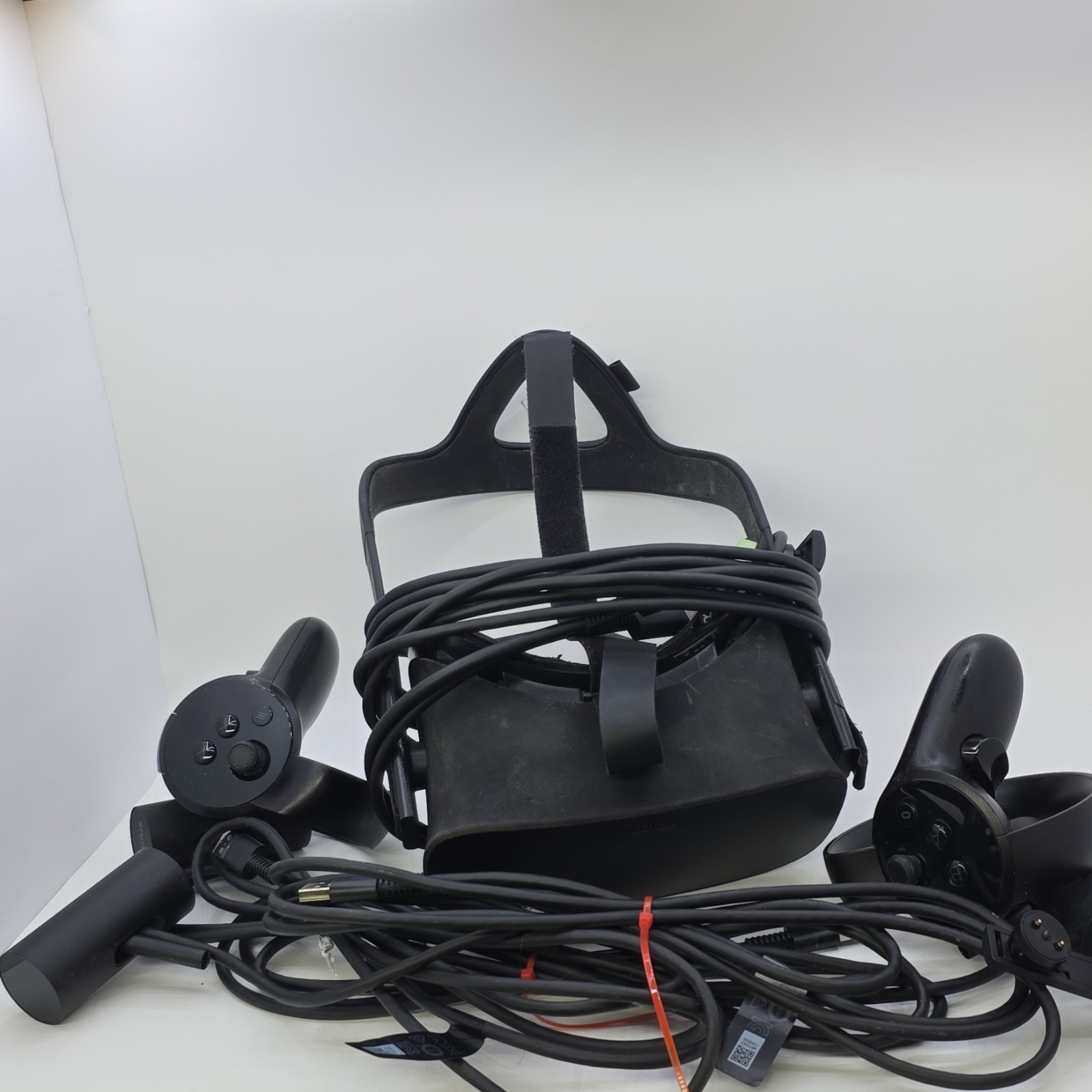 Oculus Rift VR Headset w/ Controllers, Sensors, HDMI USB Room-scale Not Tested