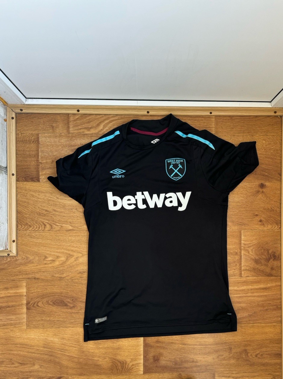 West Ham United 2017-2018 Football Shirt Soccer Jersey Umbro Size L BLOCK CORE